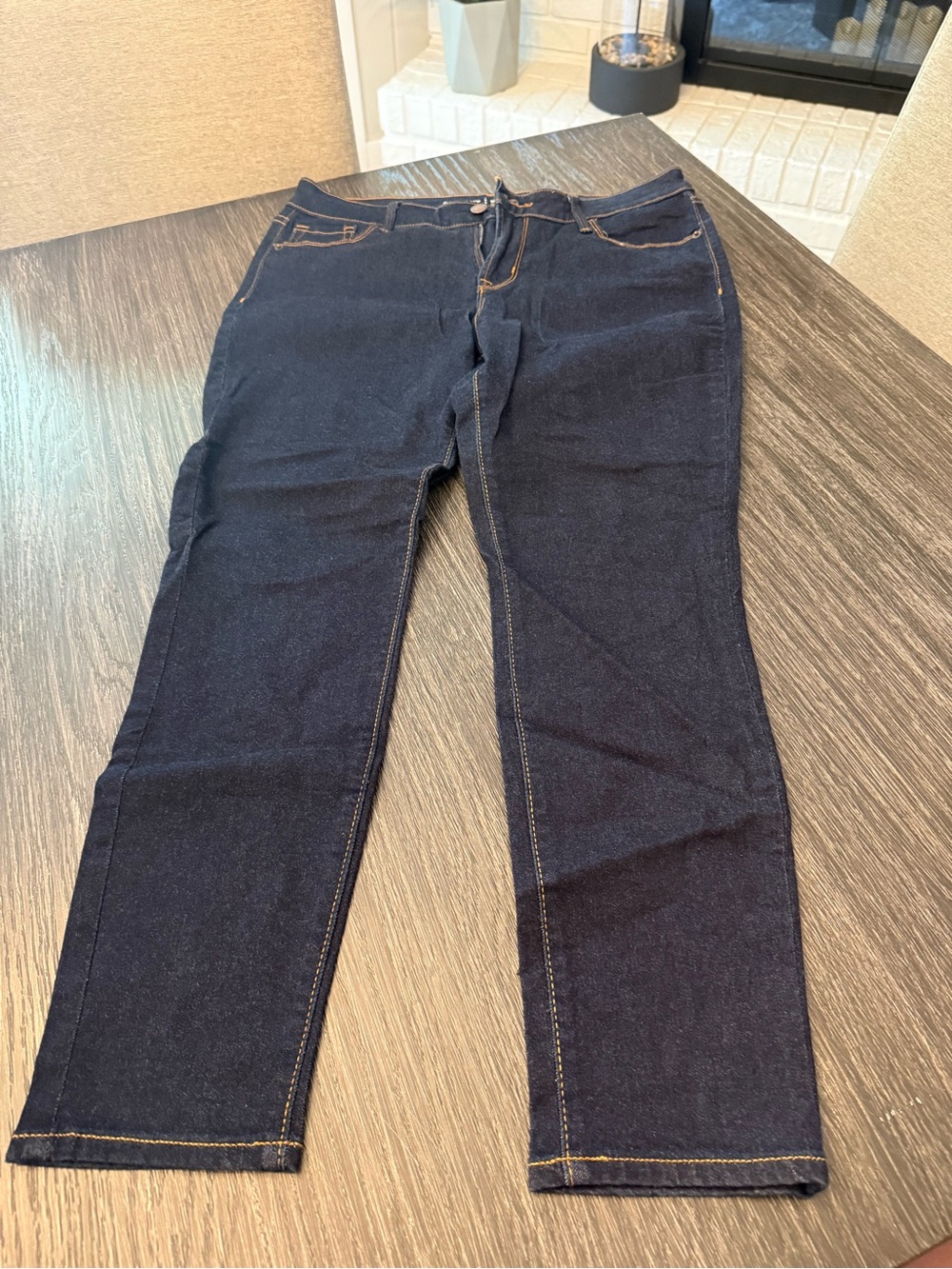 Old Navy Women's Dark Indigo Skinny Jeans - Size 10 Short